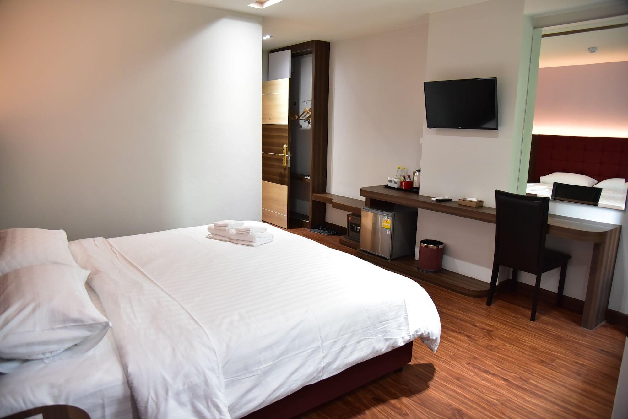 Grand Pink Hotel Hatyai Хат Яй Екстериор снимка