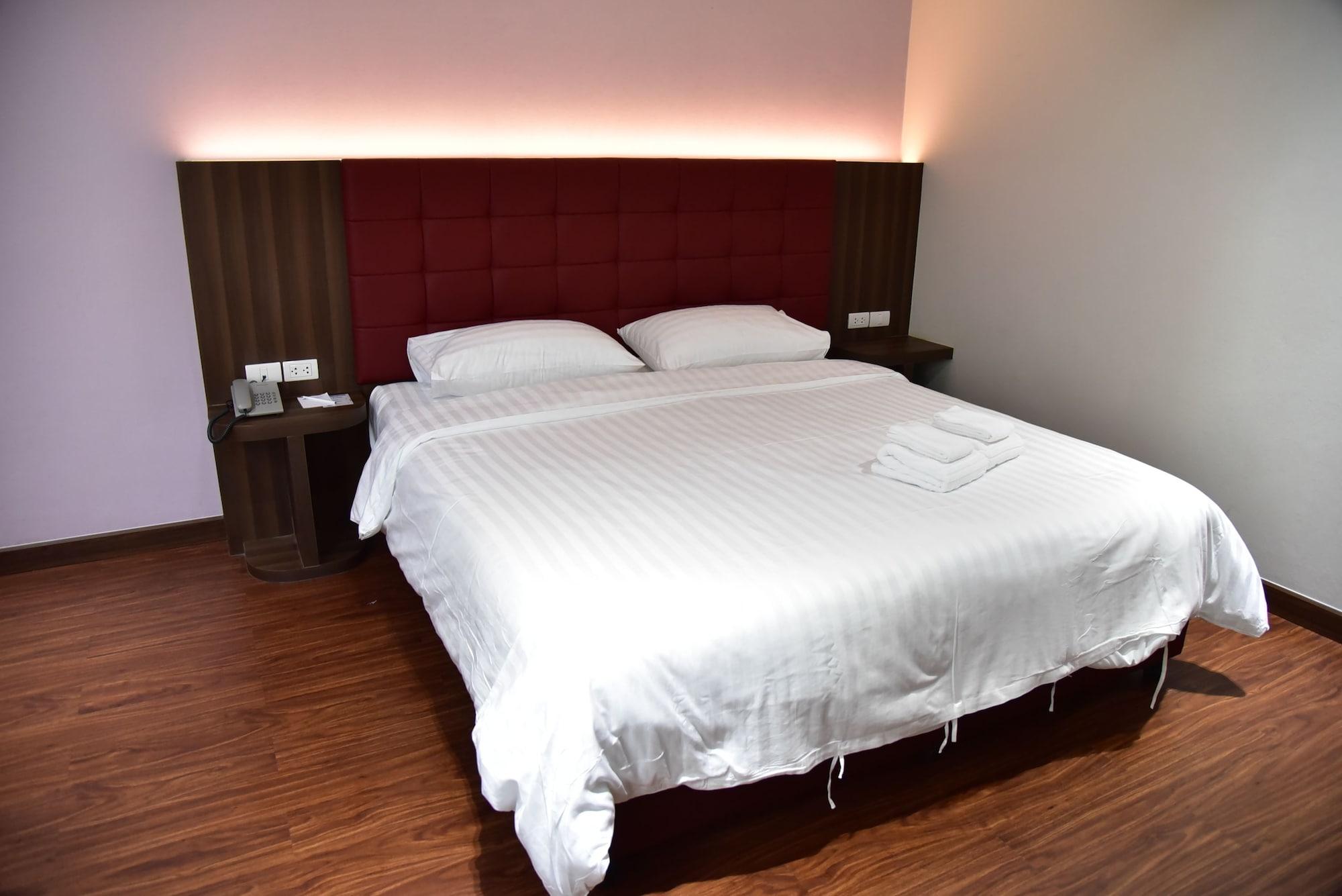 Grand Pink Hotel Hatyai Хат Яй Екстериор снимка