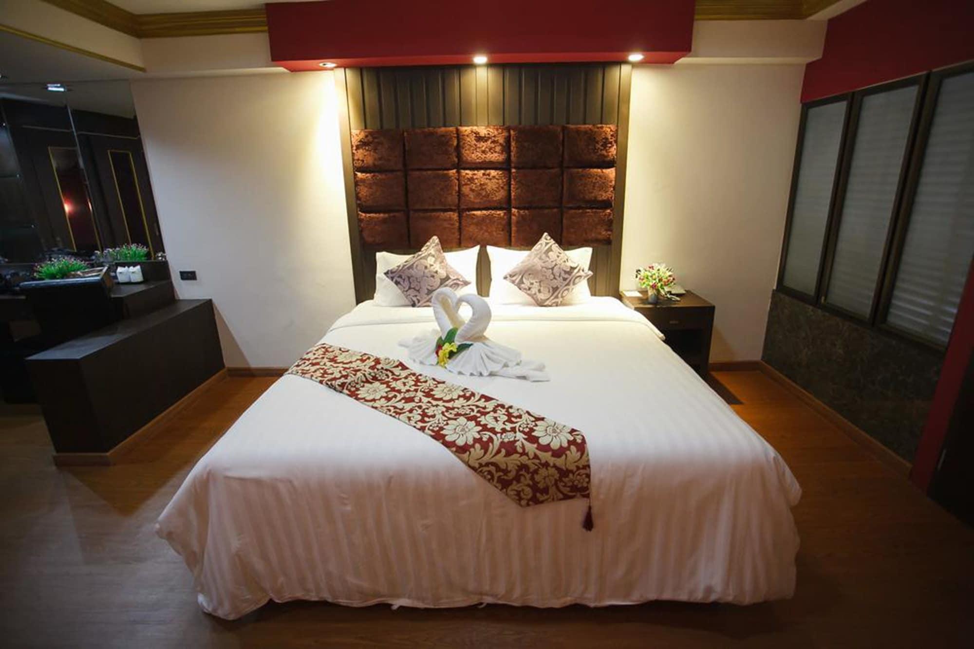 Grand Pink Hotel Hatyai Хат Яй Екстериор снимка